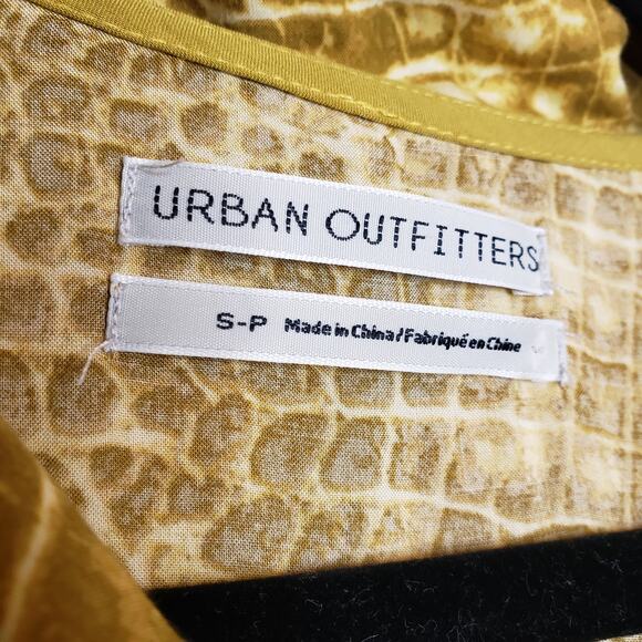 Urban Outfitters| Snake skin Print  Button Down - Picture 6 of 9
